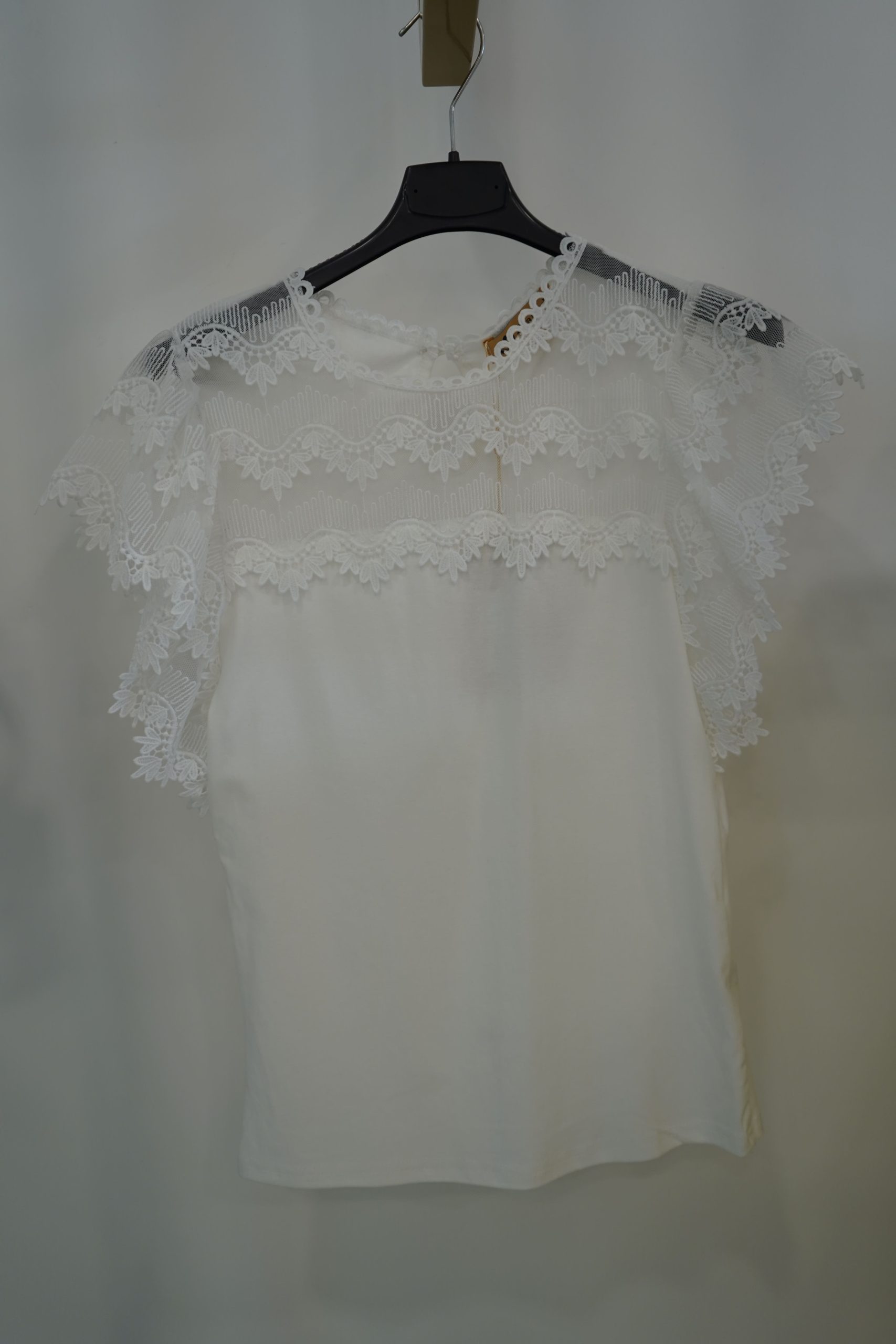 tshirt C renda Branca