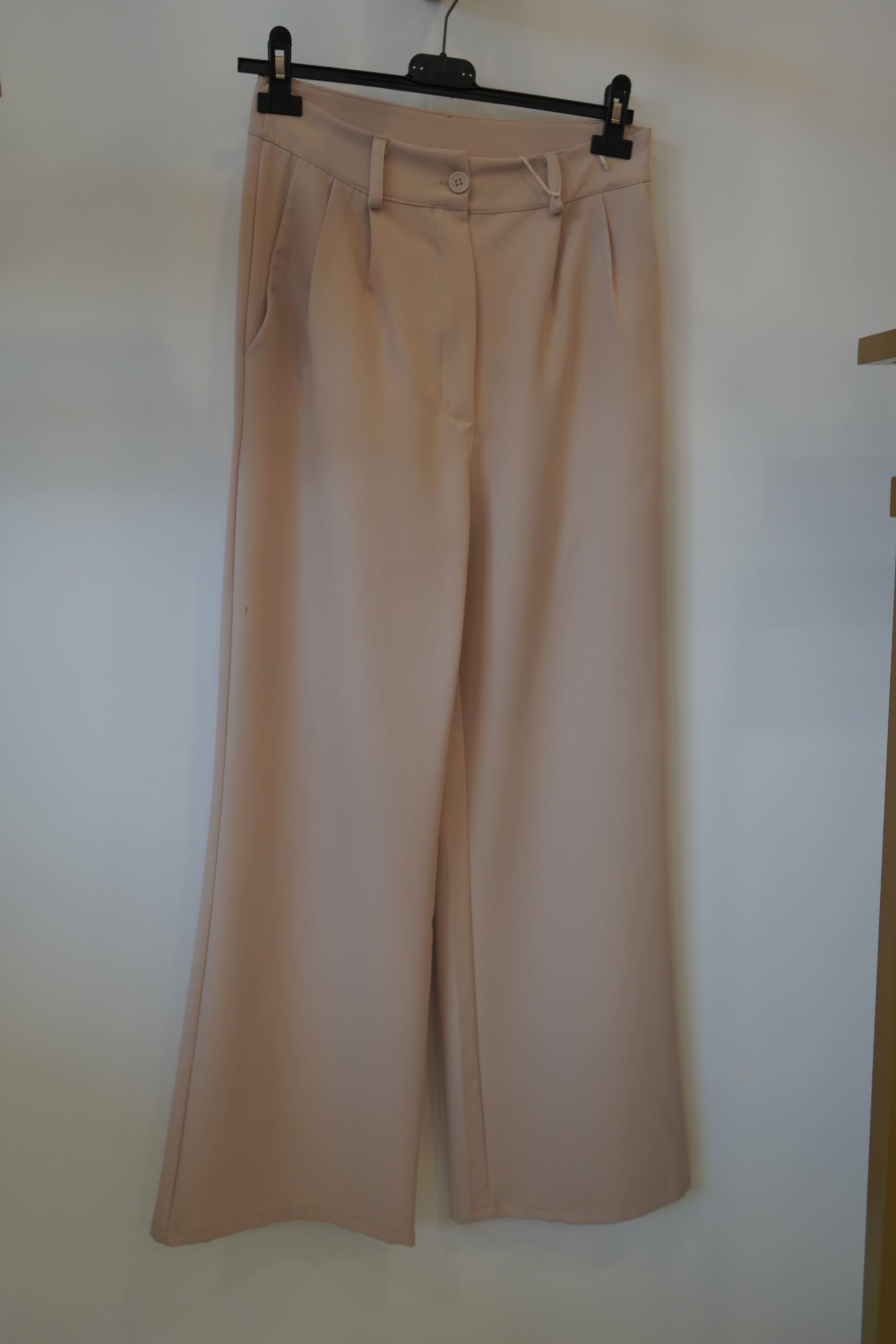 calca bege pinca elegante
