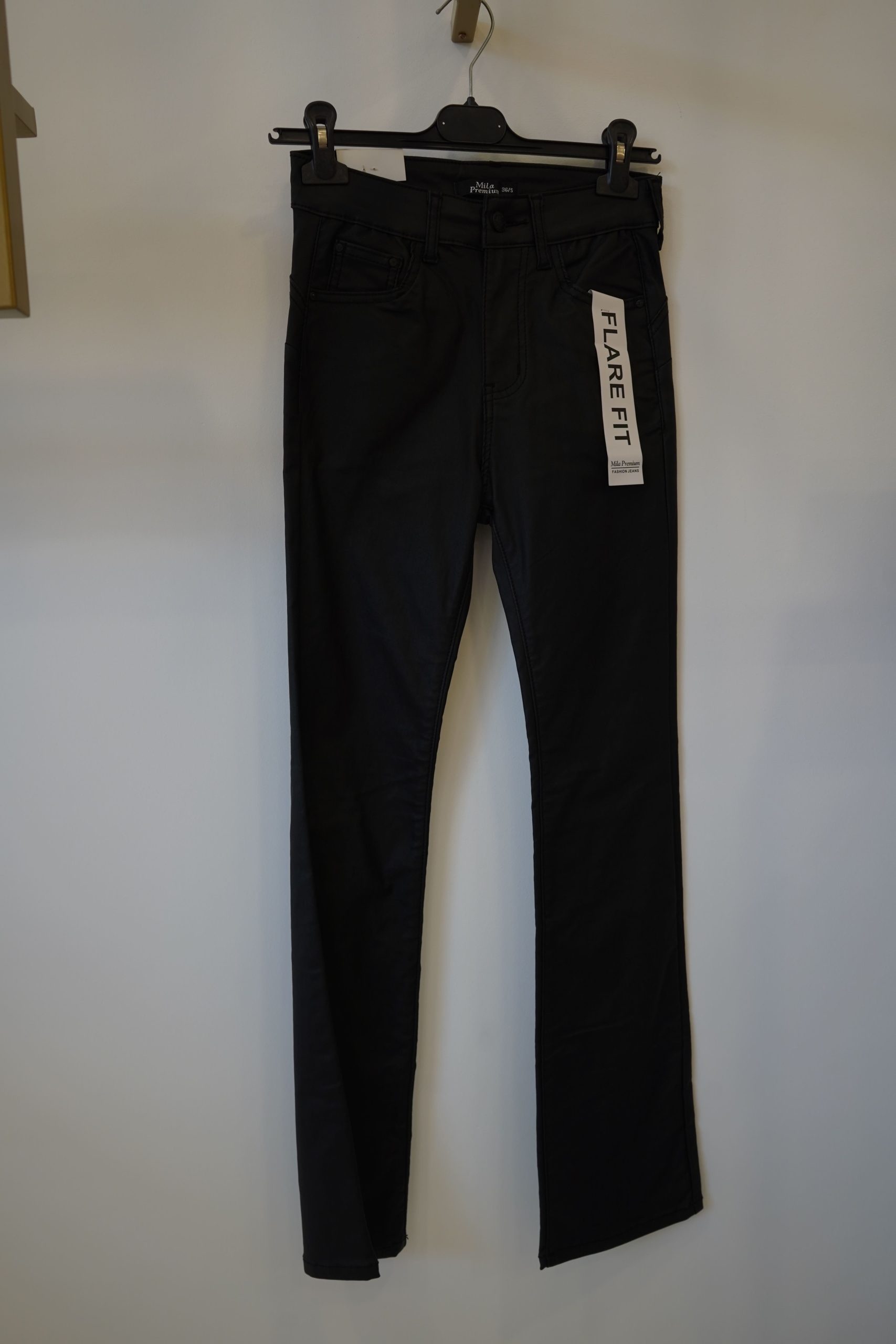 calça flarefit