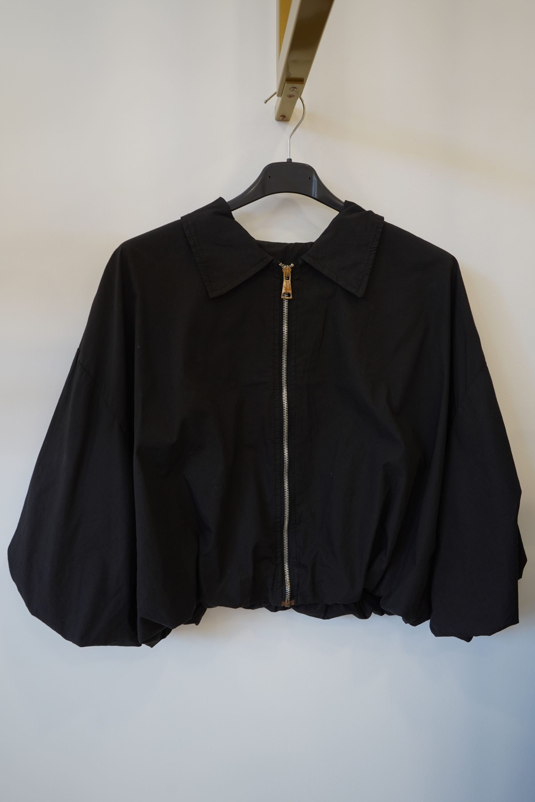 bomber preto