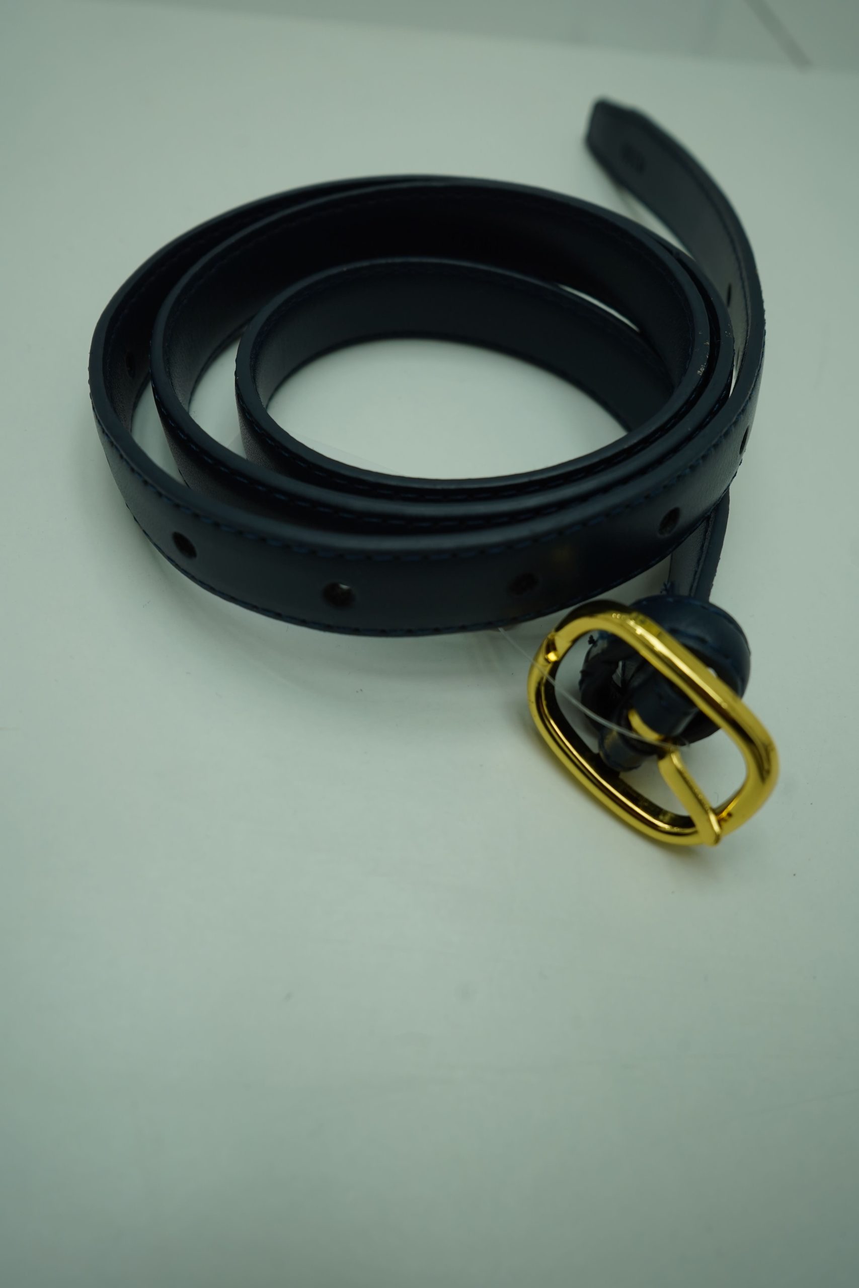 cinto marinho com dourado