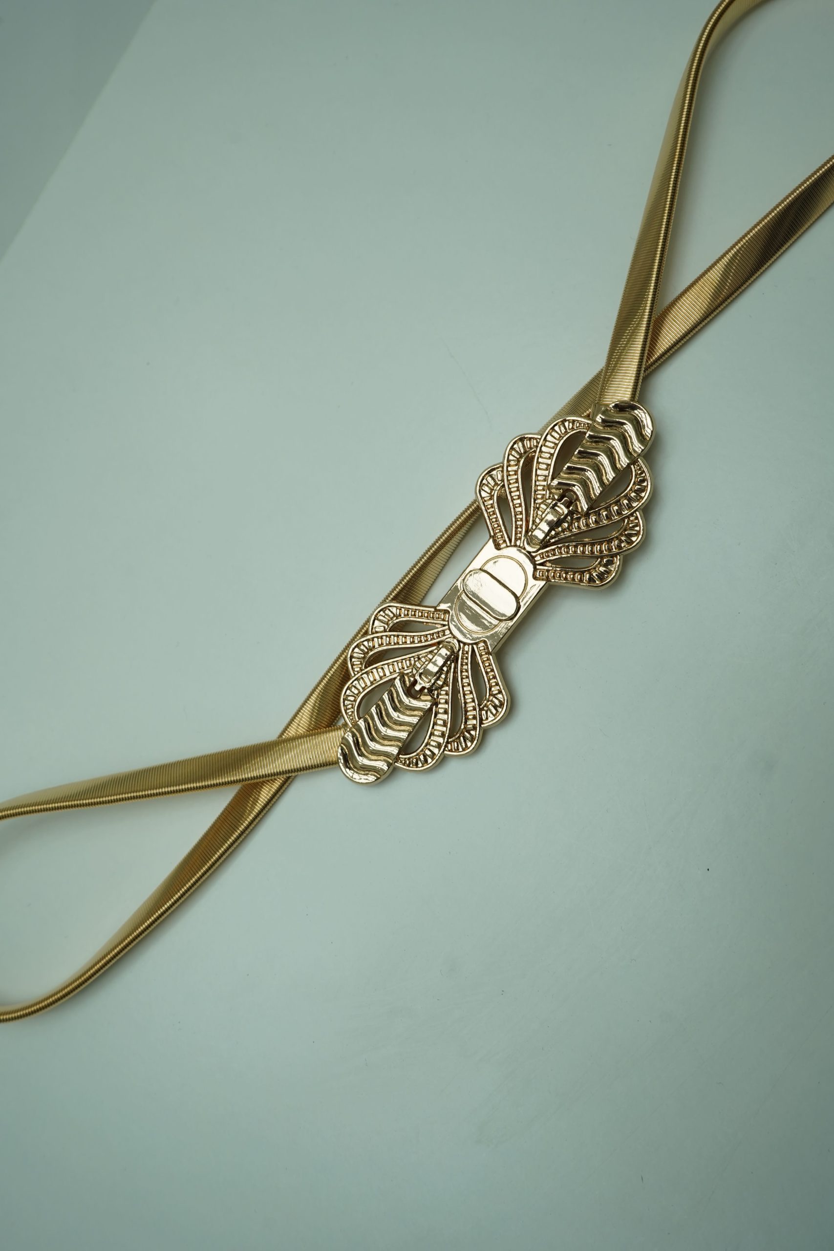 cinto dourado laco trabalhado