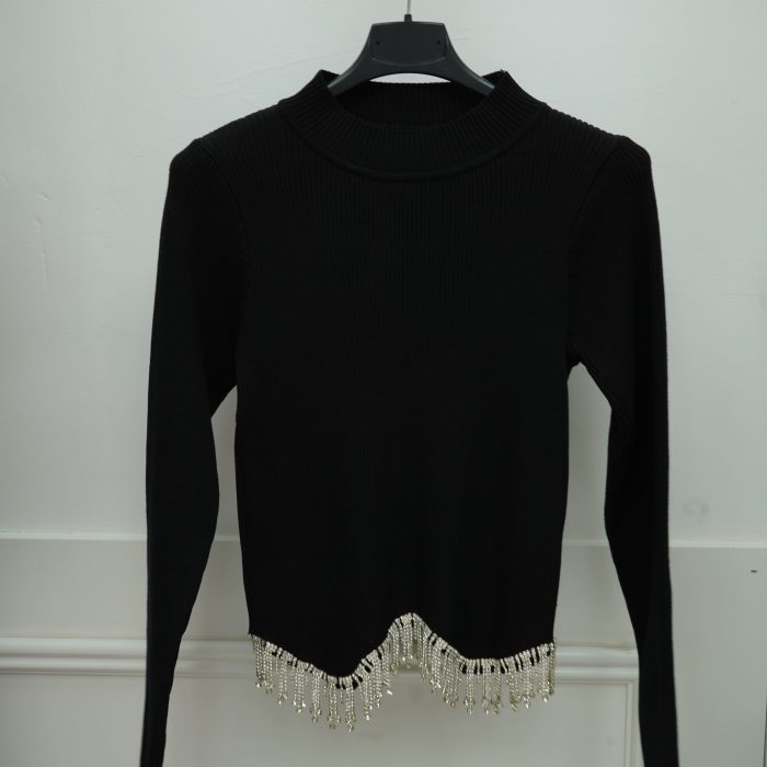camisola com brilhos pendurados