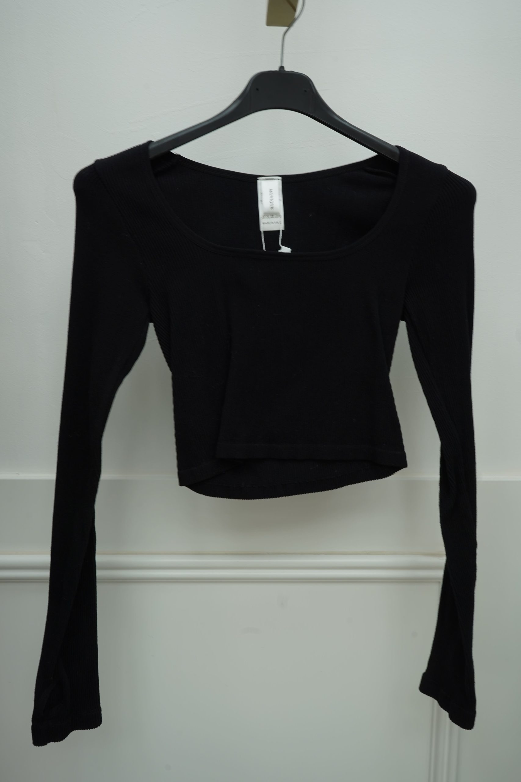 camisola preta malha lisa