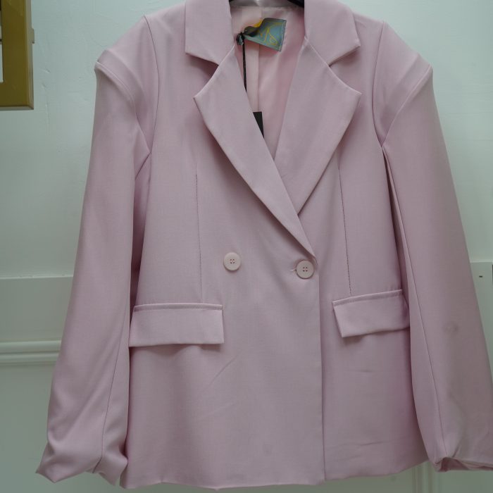 blazer rosa com ombreiras