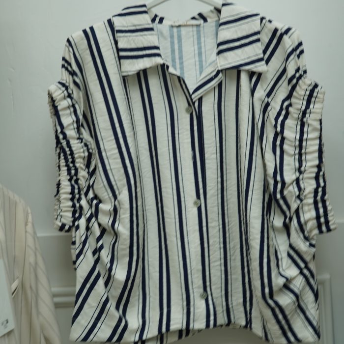 camisa riscas marinho