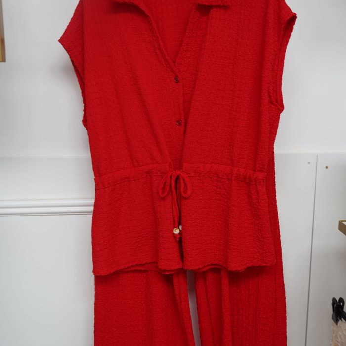 conjunto vermelho