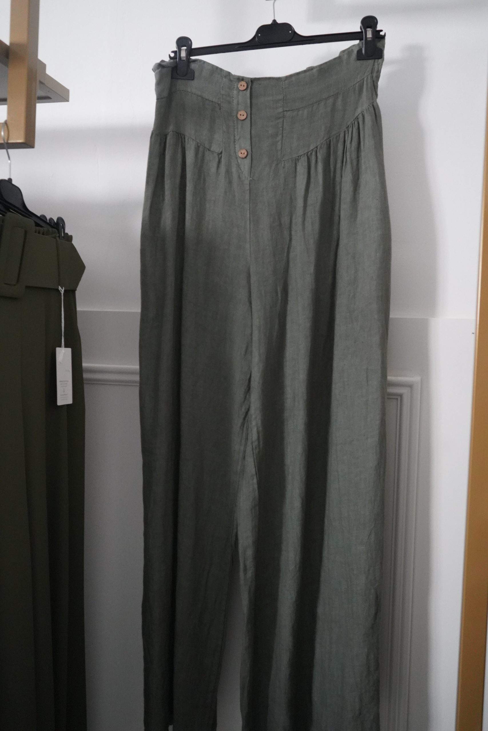 calça linho verde