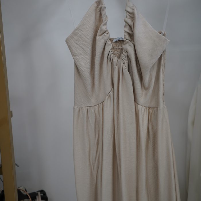 vestido comprido básico decote v