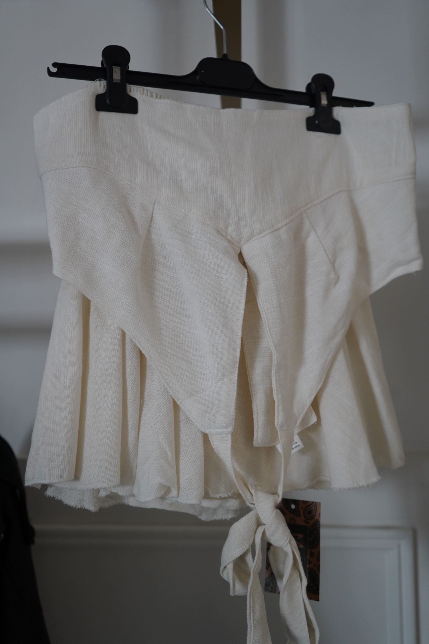 conjunto saia top bege