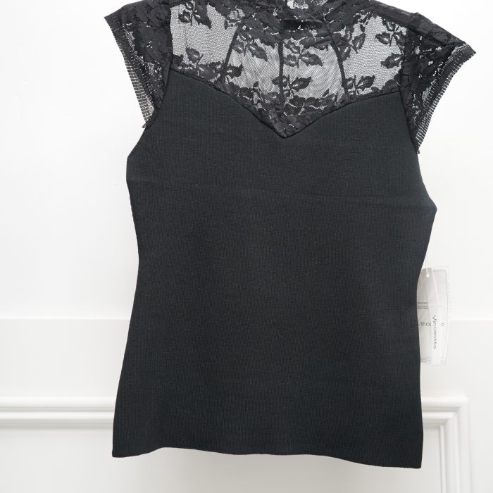 camisola c renda de flores