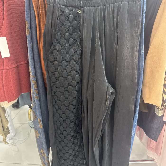 CALÇA PRETA MISS GOLD
