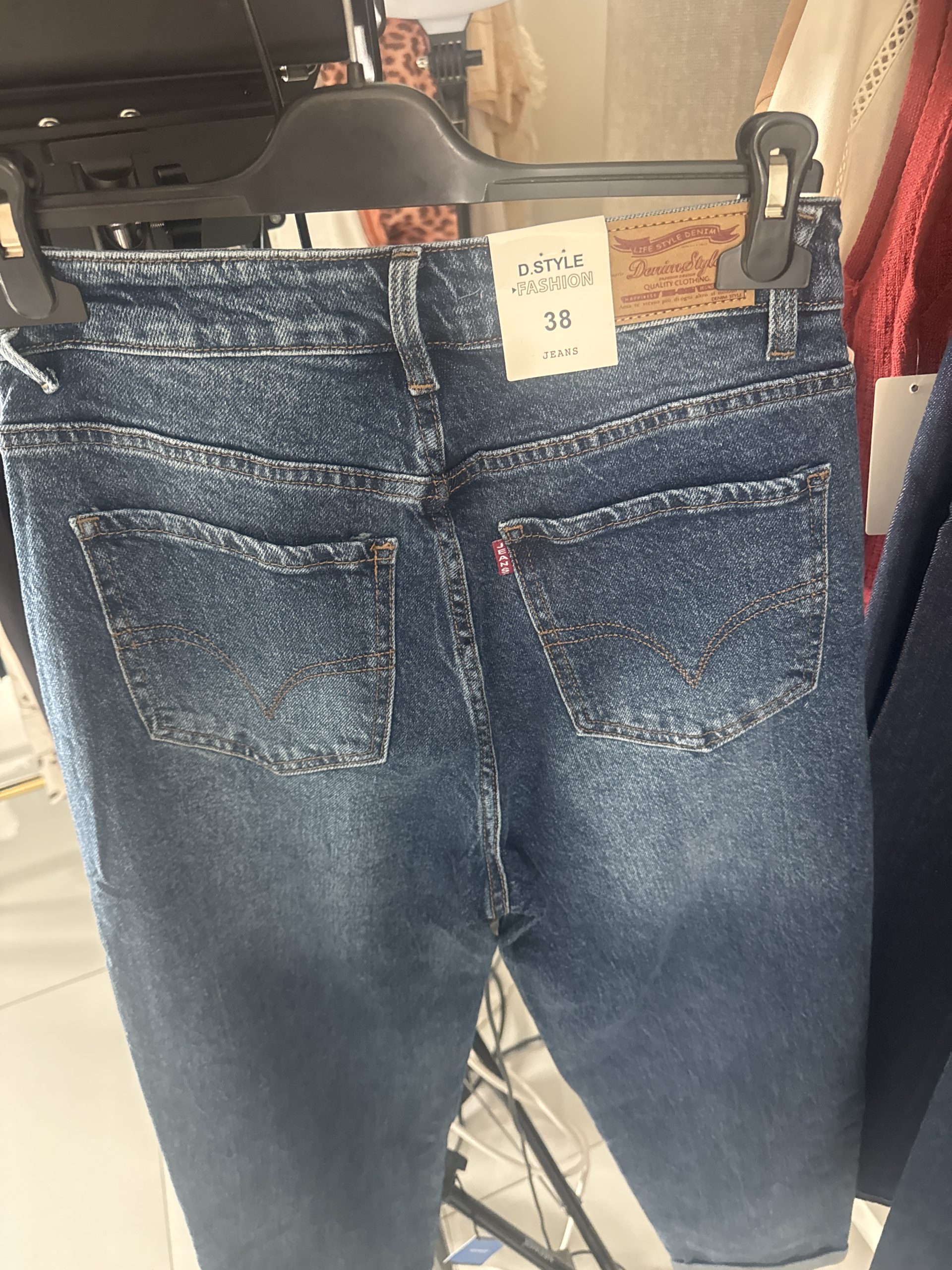 JEANS EFEITO LV